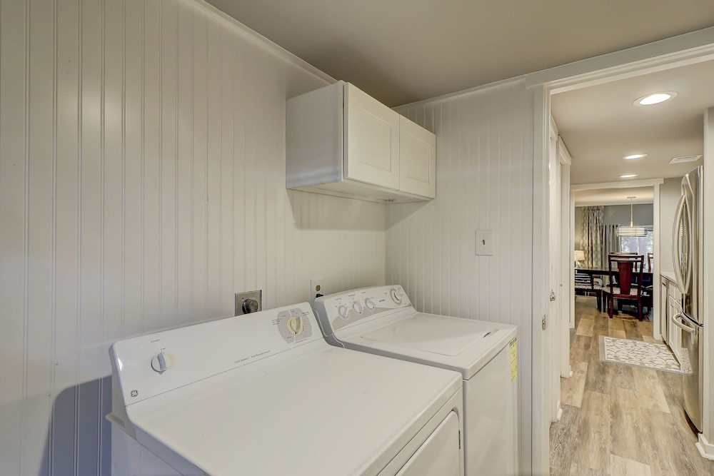 Stoney Creek 283 2 Bedrooms WIFI Pool Access Sleeps 6 - photo 22