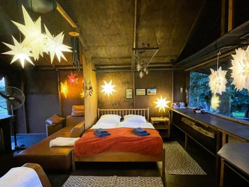 Sternehäuschen bei den Heidschnucken in Mechernich, Germany