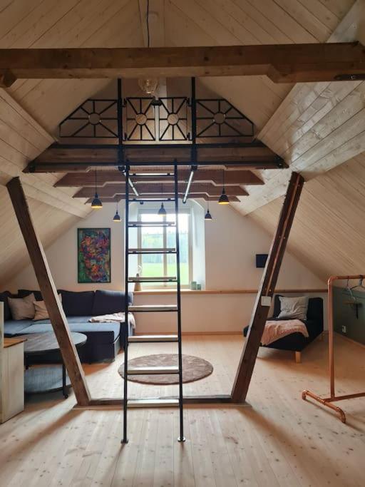 Lantligt boende i magasin — 4-Star Luxury Hotel in Motala, Sweden