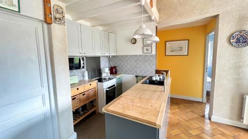 Emplacement ideal au calme et proche de la plage — hotel in La Couarde-Sur-Mer