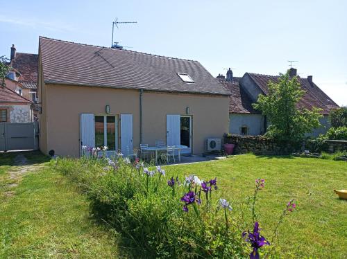 La Halte du Clos - carbon neutral hotel in Souvigny
