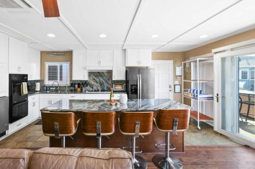 128 Agate in Newport Beach, United States