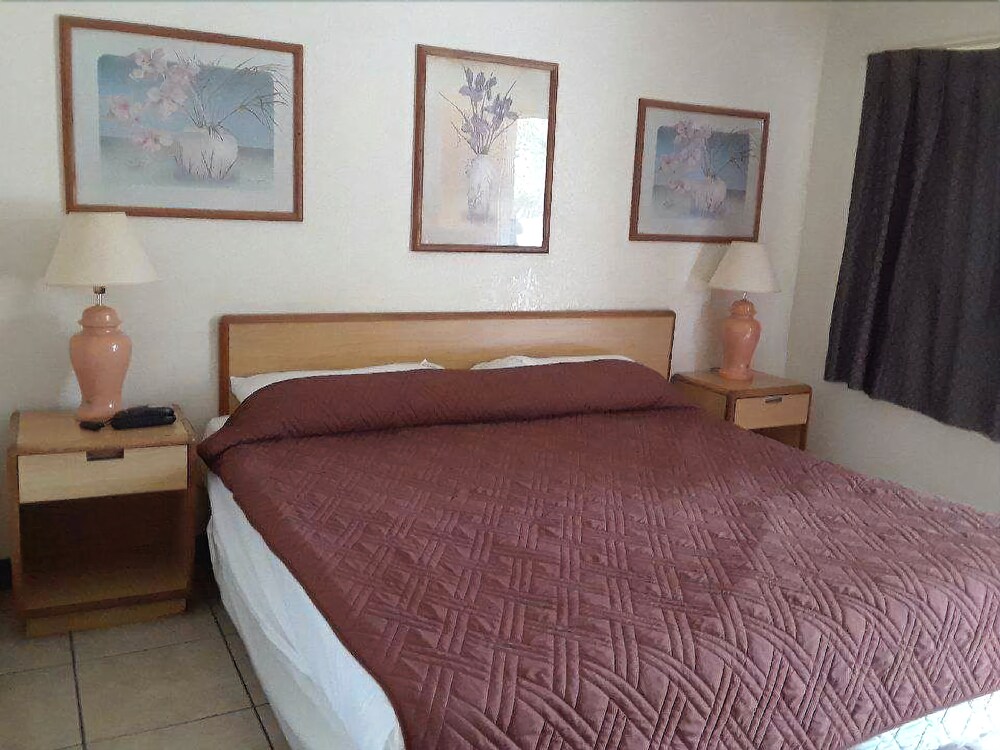 Port City Inn - photo 3