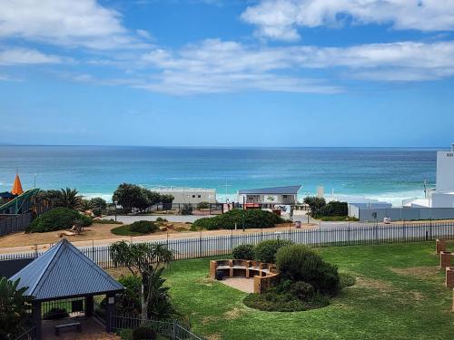 Beautiful Seaview Apartment 48 De Valle Diaz Mosselbay — 4-Star Luxury Hotel in Mossel Bay, South Africa
