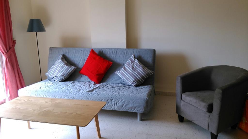 Modern City Center Apt