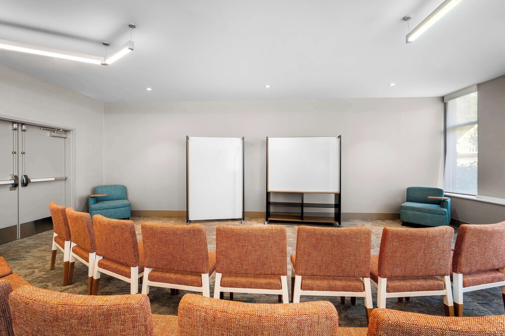 Hilton Garden Inn North Conway - photo 45