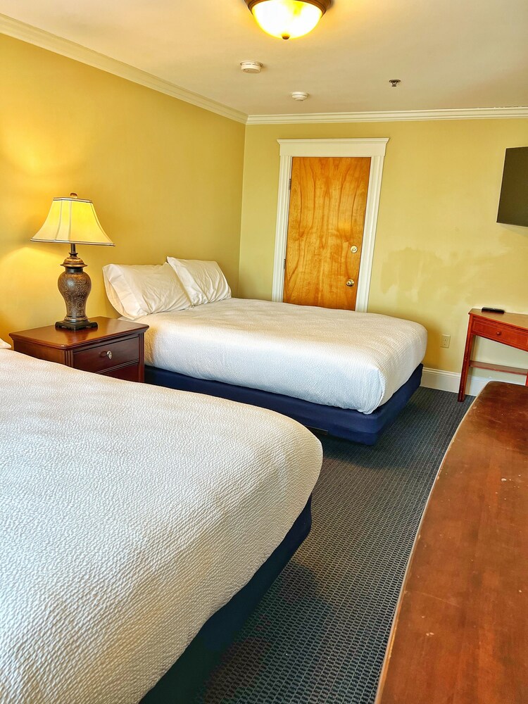 The Winthrop Arms Hotel And Restaurant - photo 14