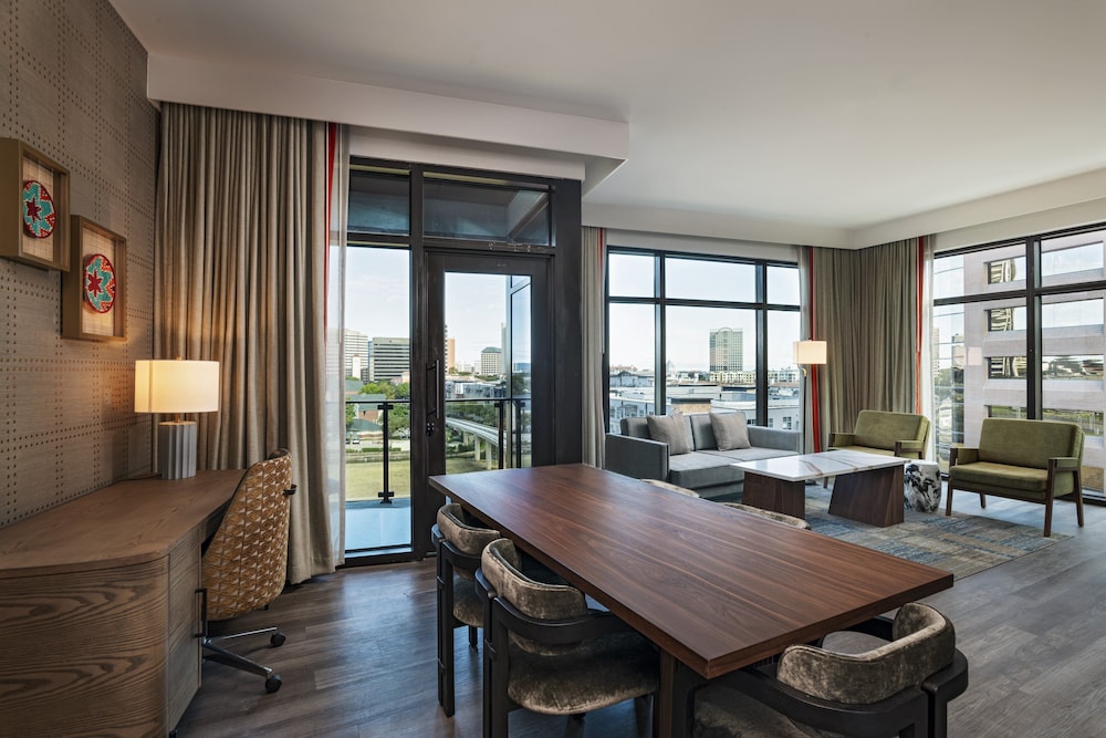 Hotel Indigo Irving Las Colinas by IHG - photo 16