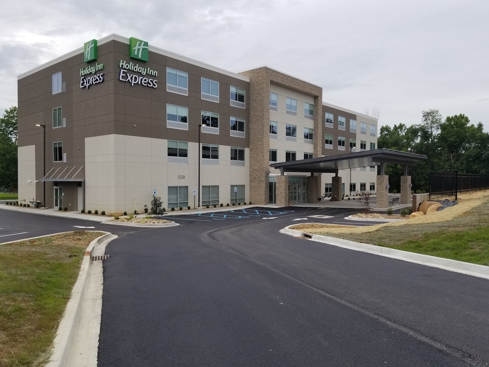 Holiday Inn Express Williamsburg by IHG - photo 59