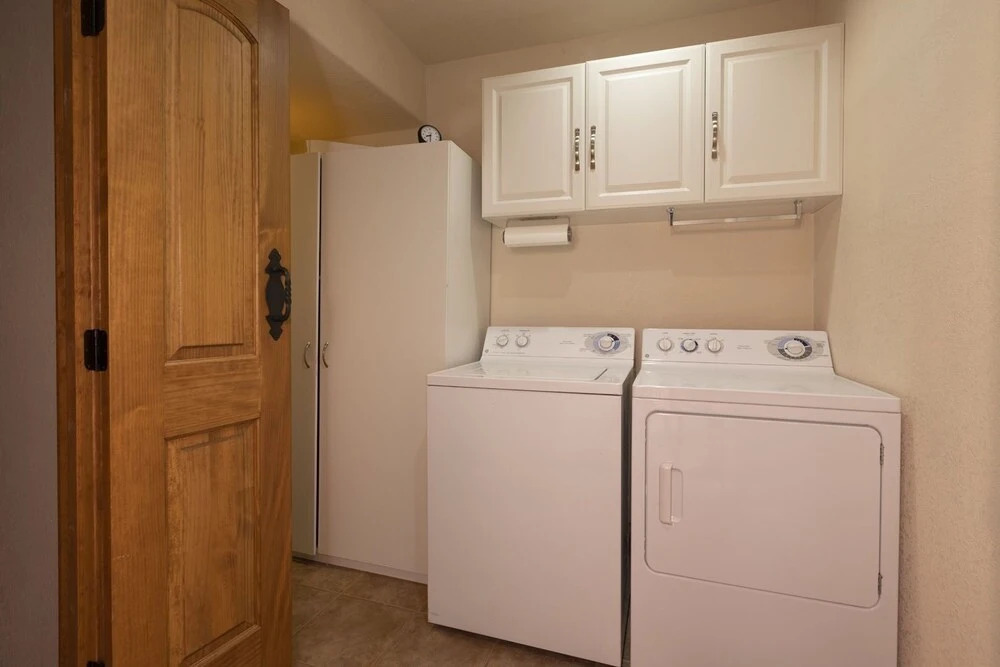 Purgatory Ge Studio Deluxe Studio Bedroom Hotel Room by Redawning Durango - photo 18