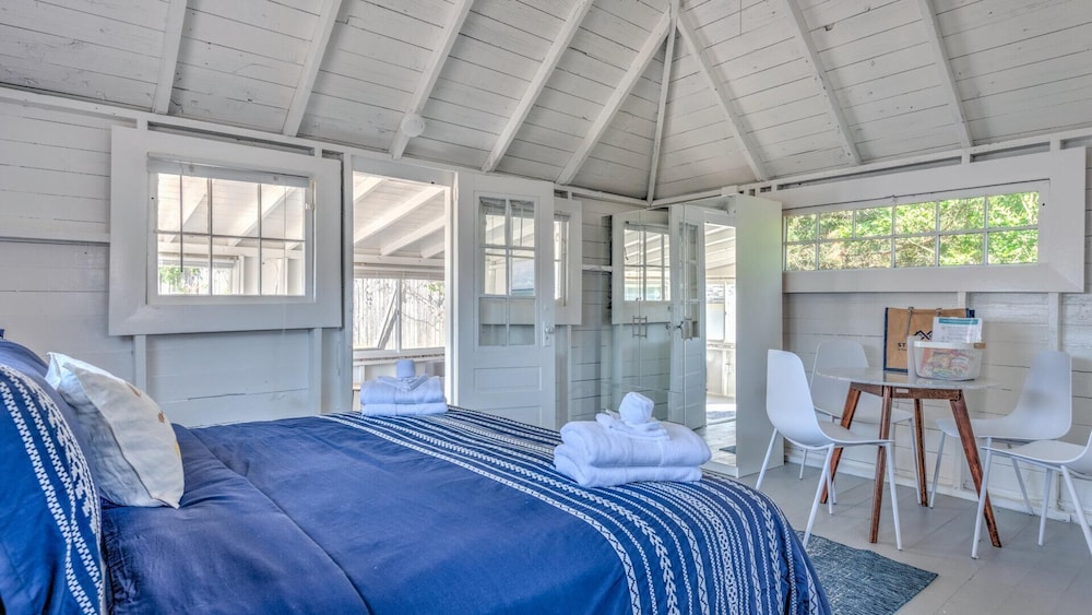 Bungalow 2 1br Water View — Westhampton Beach — photo 3