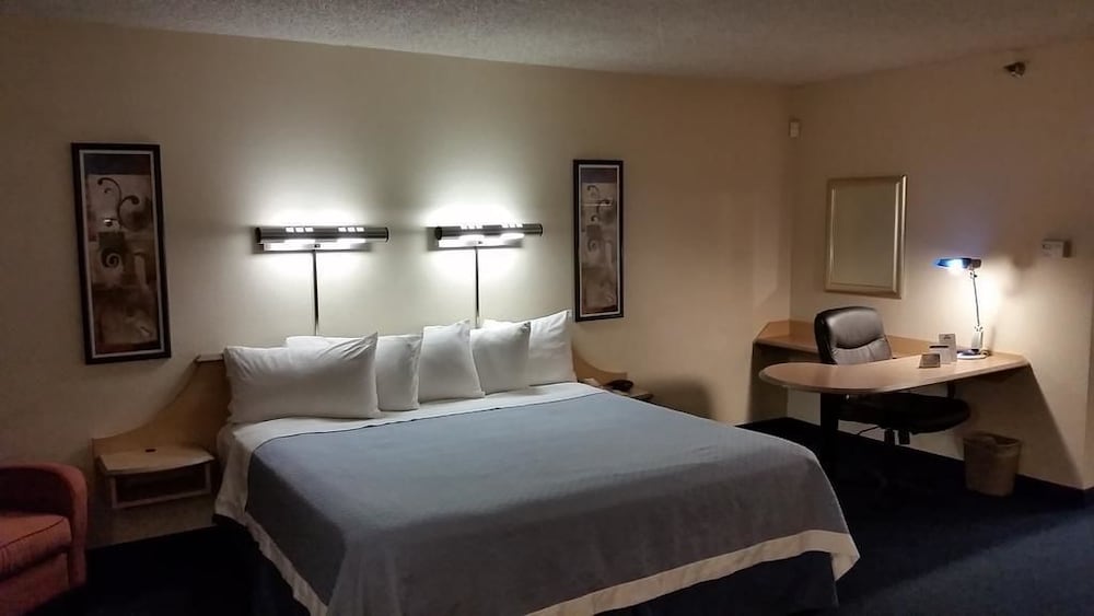 Days Inn by Wyndham Buena Park - photo 13