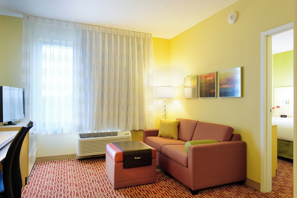 TownePlace Suites by Marriott Frederick - photo 24