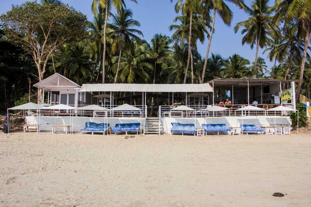 Cafe Del Mar Cottages And Rooms in Canacona, India