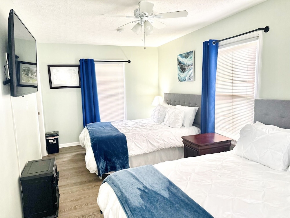 Speedway Legacy Inn - photo 7