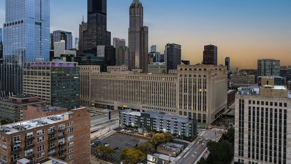 Holiday Inn & Suites Chicago Downtown by IHG - photo 42