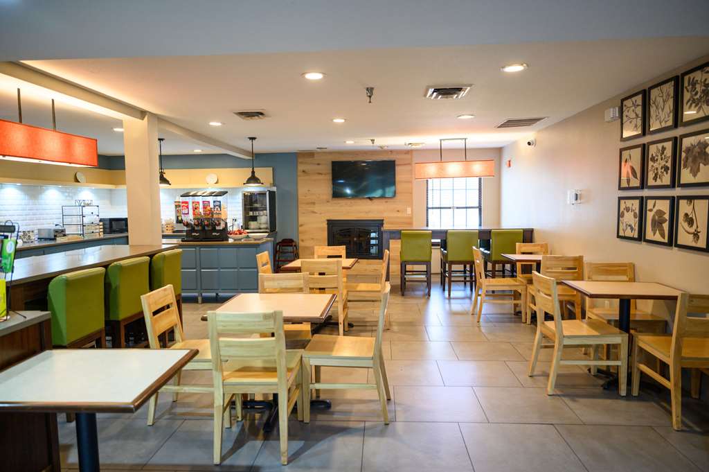 Country Inn & Suites by Radisson Greenfield IN - photo 36