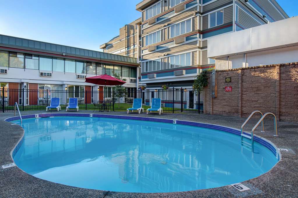 Travelodge by Wyndham Victoria Airport
