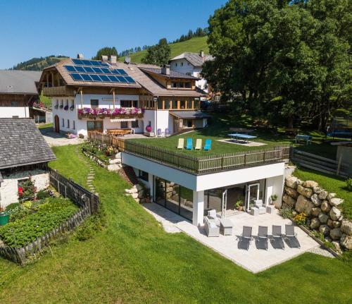 Agriturismo Anvi — 4-Star Luxury Hotel in Badia, Italy