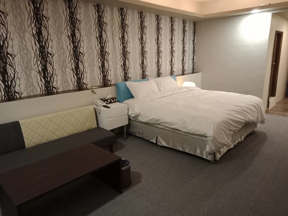 Ai Yue Hotel — hotel in Douliu