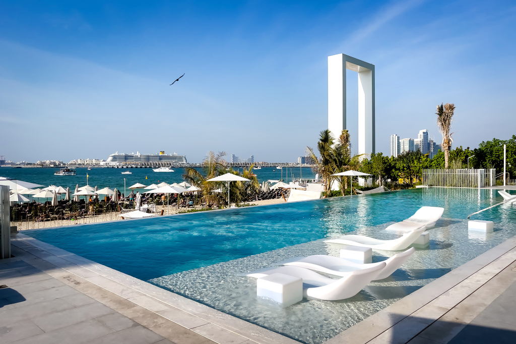 Elegant 2BR Apartment in La Vie JBR by Deluxe Holiday Homes — 5-Star Luxury Hotel in Dubai, United Arab Emirates