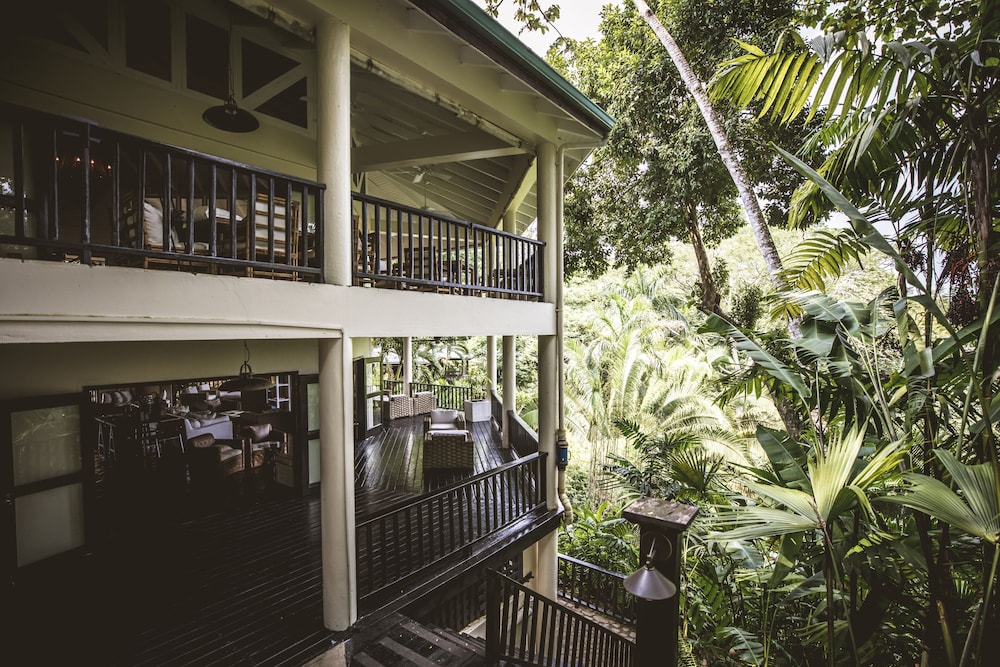 Copal Tree Lodge A Muy Ono Resort — Punta Gorda