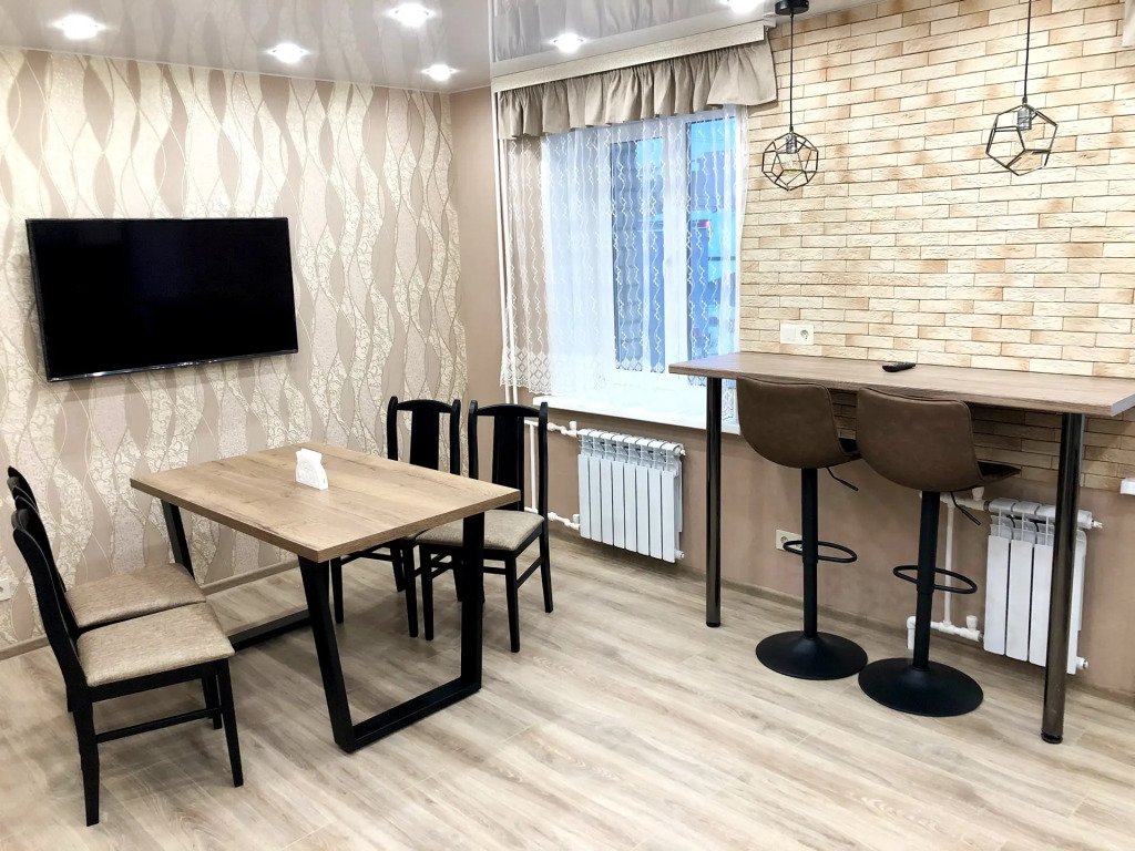 3 Komnatnye 80m2 Apartment — hotel in Vologda