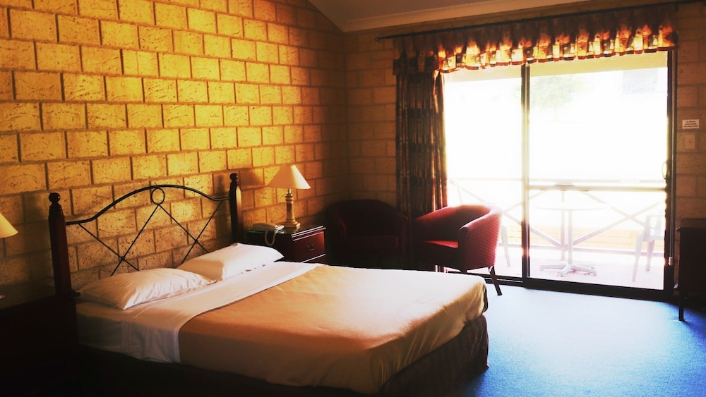 Karri Forest Motel — Pemberton