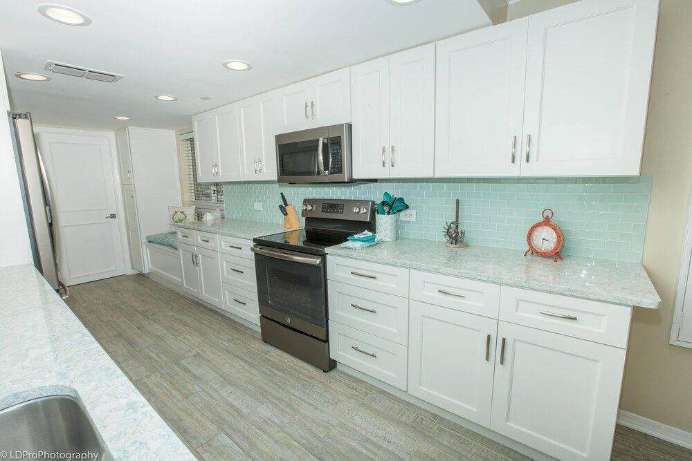 Destin Towers 61 2 Br Condo in Destin, United States