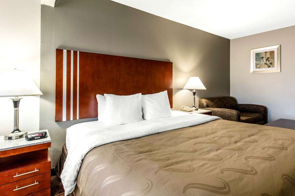 Quality Inn Memphis Airport - photo 9