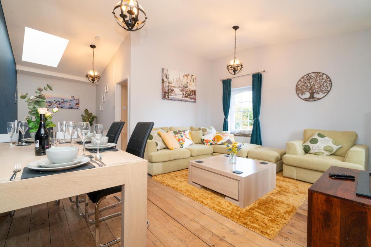 The Old Mill Cottage — 4-Star Luxury Hotel in Fakenham, United Kingdom