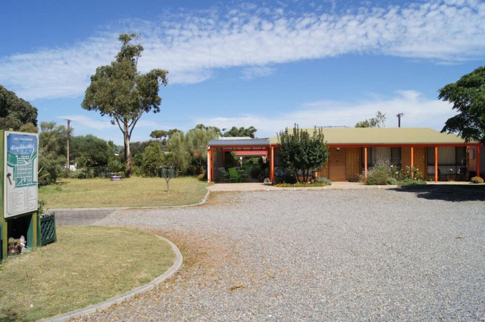 Milang Lakes Motel — Adelaide — photo 2