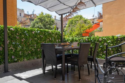 Vatican Boutique Apartment with large Terrace — 4-Star Luxury Hotel in Rome, Italy