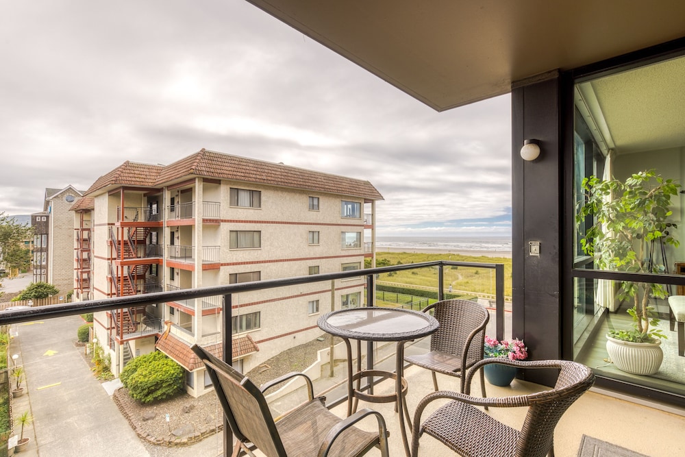 Sand & Sea Resort Condominiums - photo 792