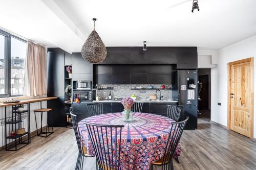hotelise I Boheme Apartment — 4-Star Luxury Hotel in Yerevan, Armenia