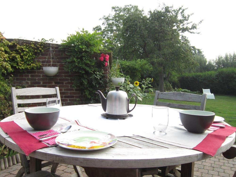 Le Keuche - carbon neutral hotel in Haverskerque