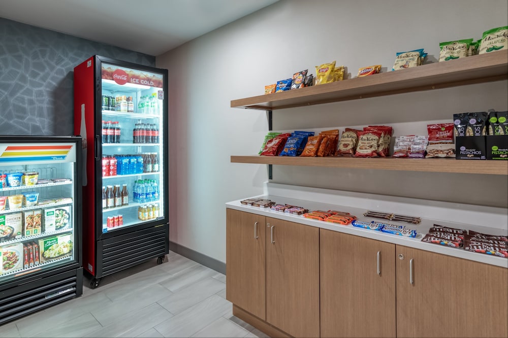 Holiday Inn Express Rensselaer by IHG - photo 19