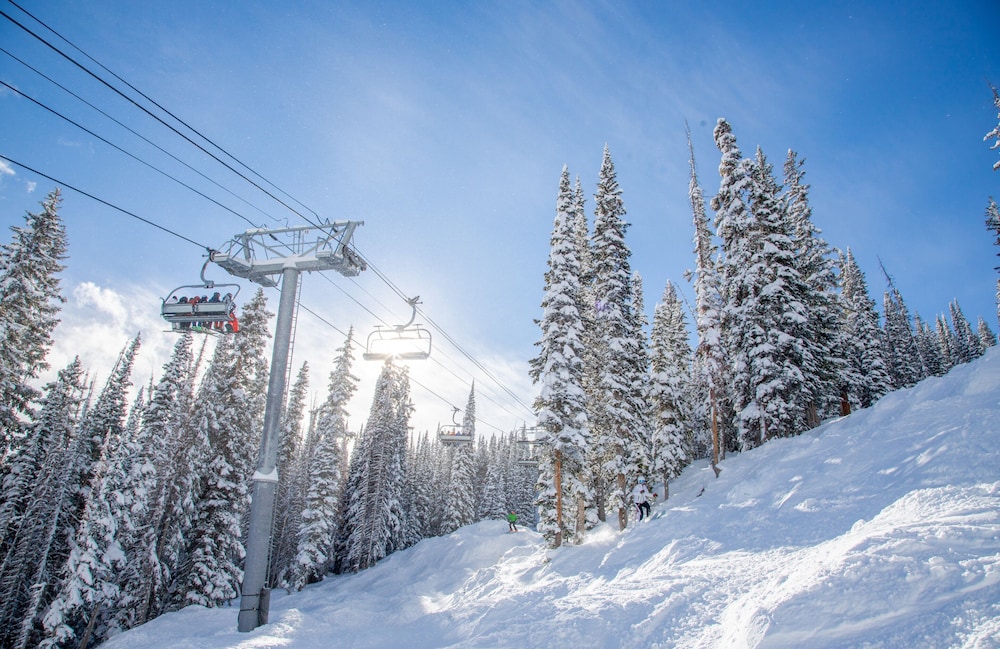 Montaneros in Vail - photo 13