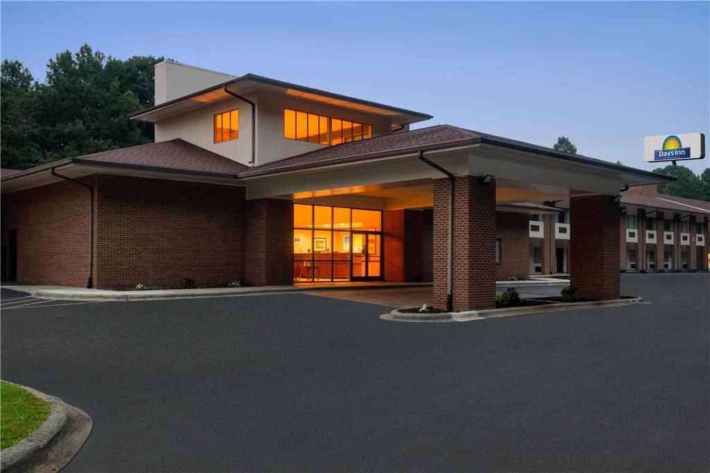 Days Inn by Wyndham Lexington - photo 2