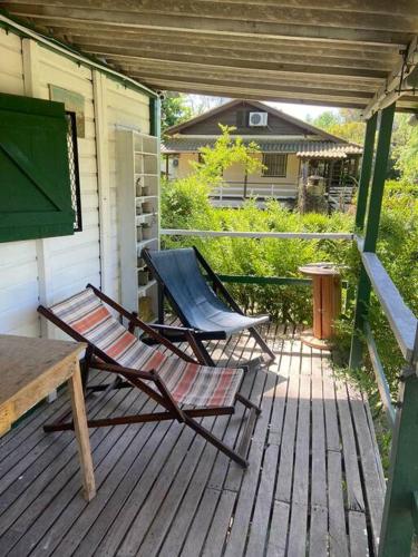 Cabaña Soñada frente al Rio in Tigre, Argentina