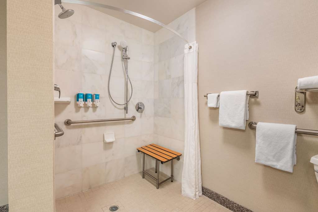 Drury Plaza Hotel Valdosta - photo 36