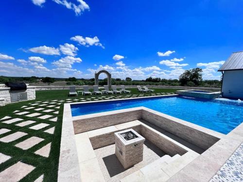 The Villa at The Retreat — 4-Star Luxury Hotel in Fredericksburg, United States