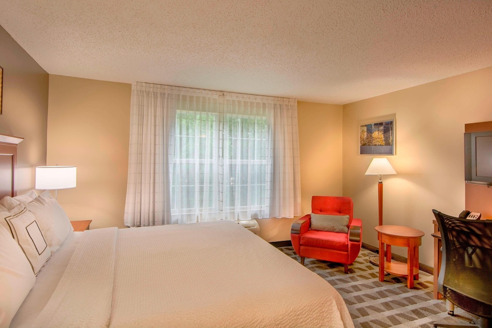 TownePlace Suites by Marriott Baltimore BWI Airport - photo 12