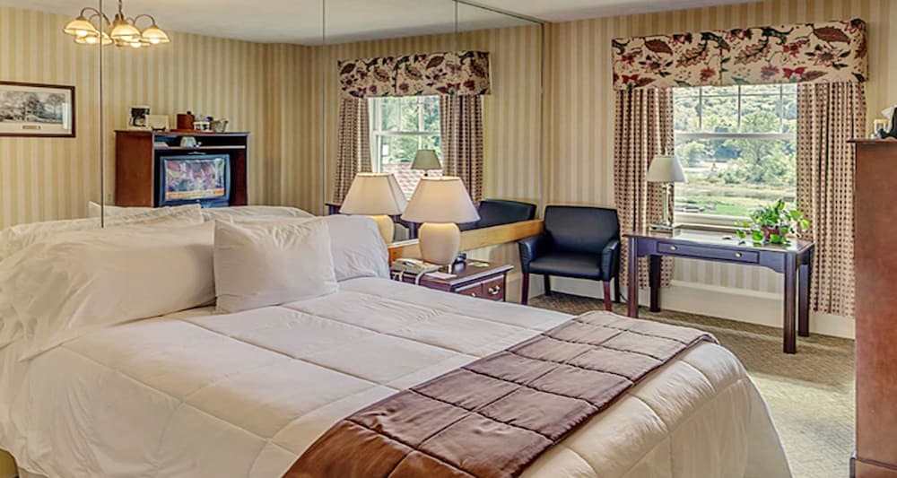 The Shawnee Inn and Golf Resort - photo 4