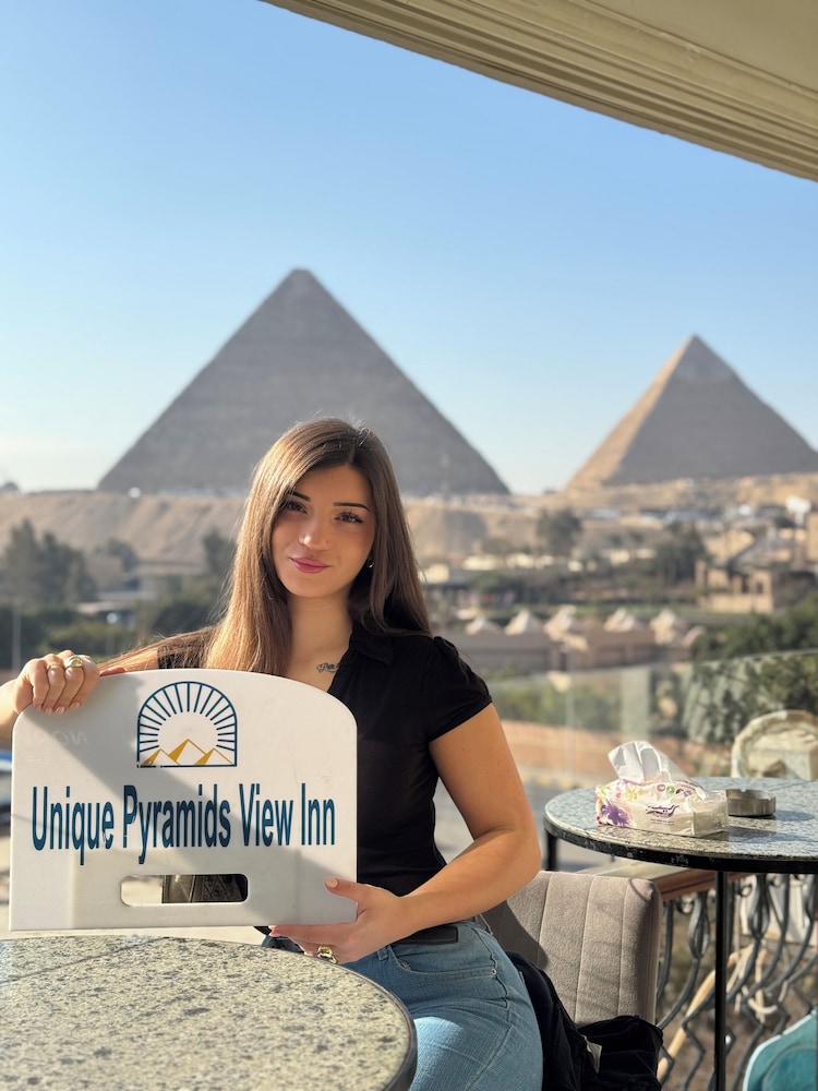 Unique Pyramids View INN - carbon neutral hotel in Cairo