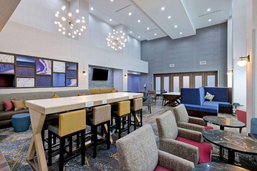Hampton Inn & Suites Houston East Beltway 8 - photo 54