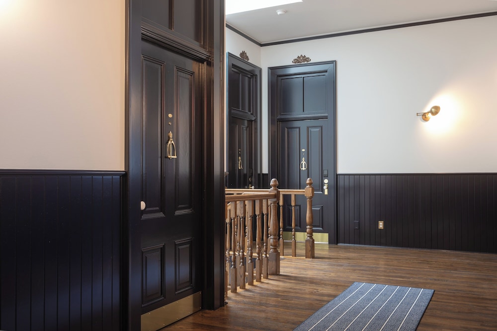 Hotel Hardware - photo 39