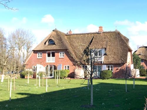 Ferienwohnung Emilia im Haus Olsdörp — 4-Star Luxury Hotel in Sankt Peter-Ording, Germany