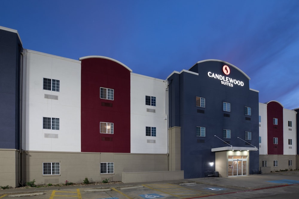 Candlewood Suites Mount Pleasant by IHG - photo 65