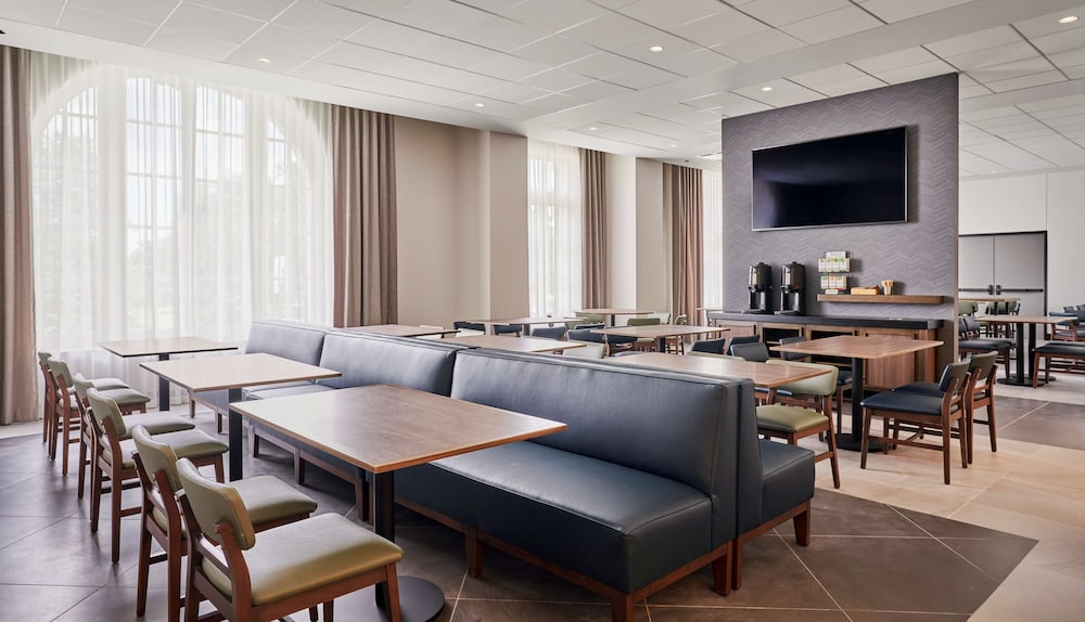 Hyatt Place Chicago Medical University District - photo 23
